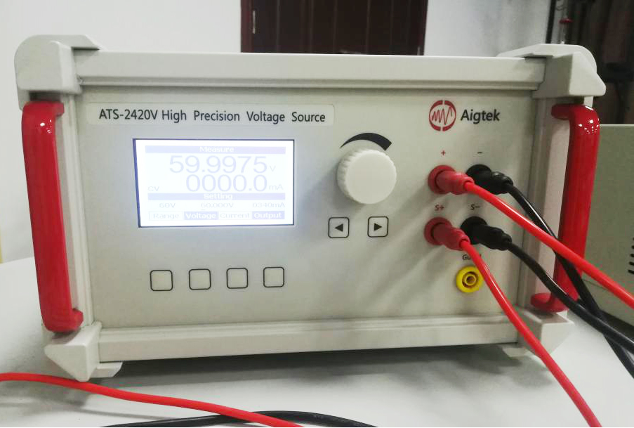 高精度電流源 高精度電流源